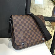 Louis Vuitton DISTRICT 3581 - 2