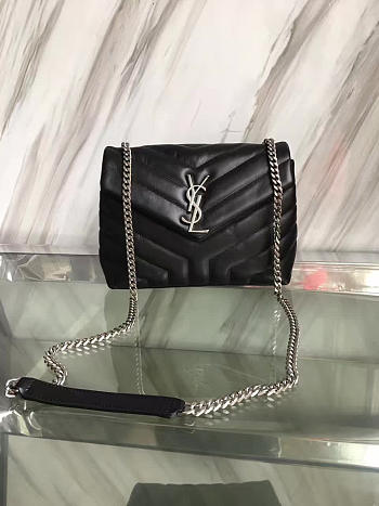 YSL MONOGRAM LOULOU SMALL SIZE 4950