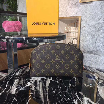 Louis Vuitton pouch 3247