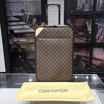 Louis Vuitton Travel box 3796