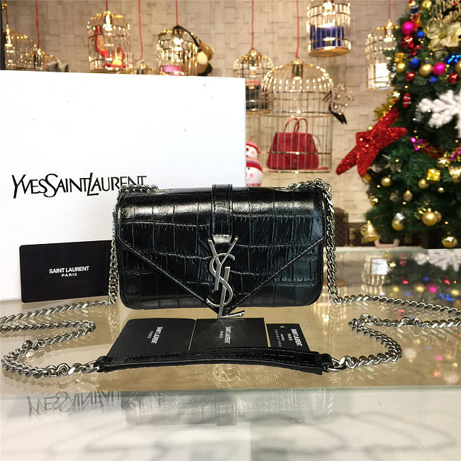 YSL MONOGRAM COLLEGE 4776 - 1