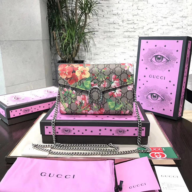 Gucci WOC 2565 - 1