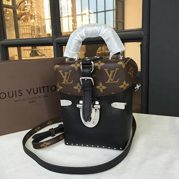 Louis Vuitton CAMERA BOX
