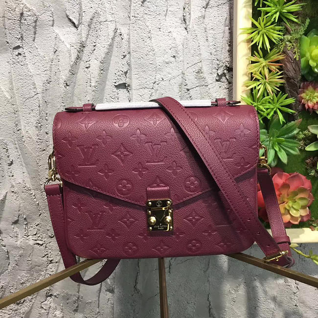 Louis Vuitton POCHETTE METIS 3757 - 1