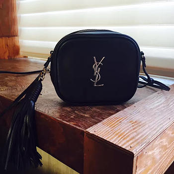 YSL MONOGRAM BLOGGER 5122