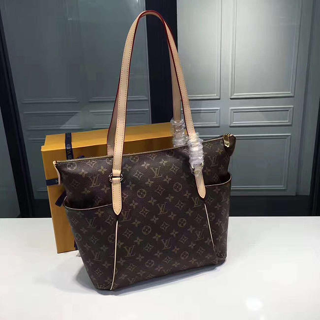 Louis Vuitton Totally MM - 1