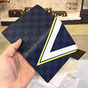 Louis Vuitton PASSPORT COVER - 6