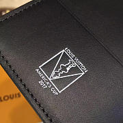 Louis Vuitton PASSPORT COVER - 4