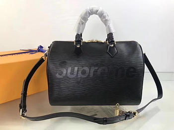 Louis Vuitton Supreme Handbag M40432