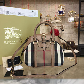 Burberry Shoulder Bag 5754