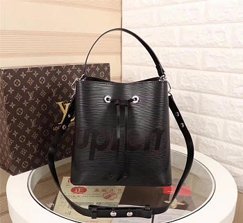 Louis Vuitton Supreme Bucket Bag M44022 2996