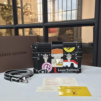 Louis Vuitton PETITE MALLE