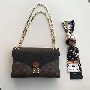 Louis Vuitton PALLAS CHAIN 3279