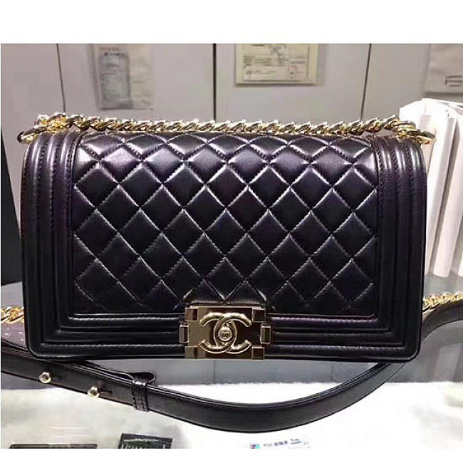 Fashion Chanel Black Quilted Lambskin Medium Boy Bag Gold Hardware A67086 VS05222 - 1