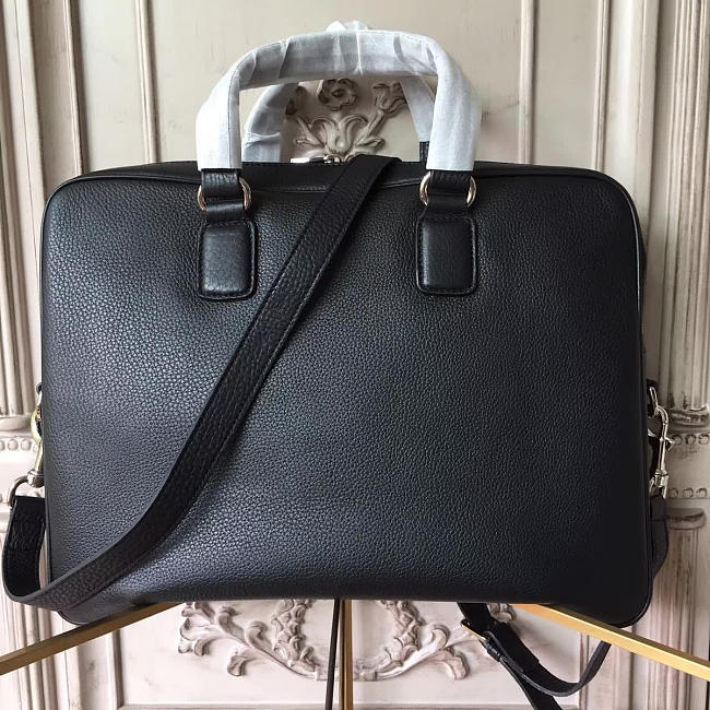 Gucci Shoulder Bag 2470 - 1