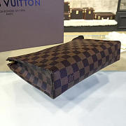 Louis Vuitton TOILETRY POUCH 26 - 5