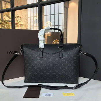 Louis Vuitton EXPLORER 3394