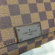 LOUIS VUITTON DISTRICT MM - 6