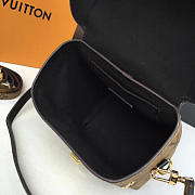 Louis Vuitton CAMERA BOX 3479 - 2