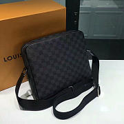 Louis Vuitton Dayton - 3