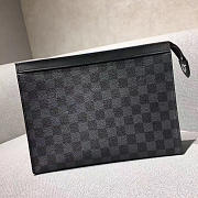 Louis Vuitton POCHETTE VOYAGE MM - 1