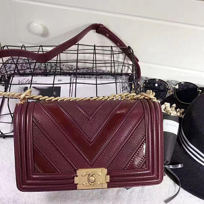 Designer Chanel Chevron Medium Boy Bag Burgundy A67086 VS06664 - 1