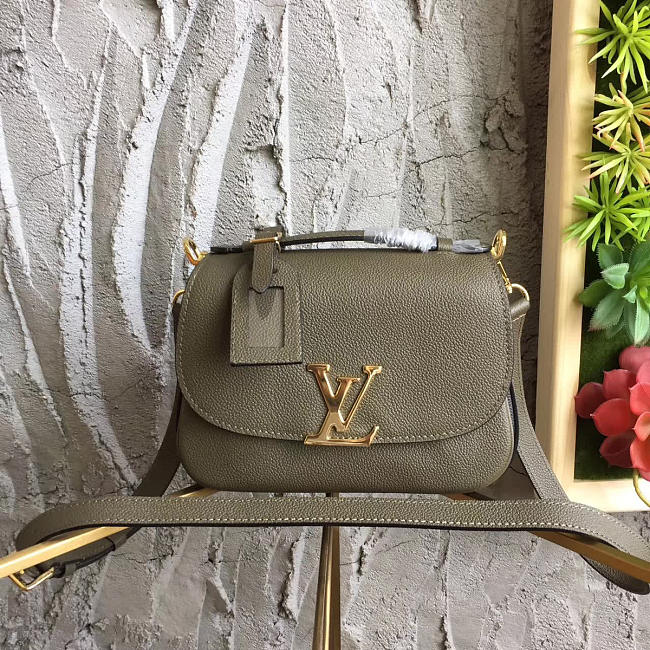 Louis Vuitton Vivienne 3776 - 1