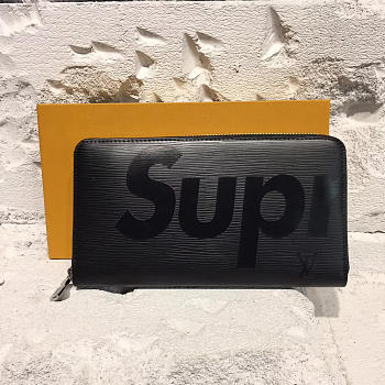 Louis Vuitton supreme Zip wallet