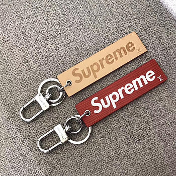 Louis Vuitton Superme Key ring 3801