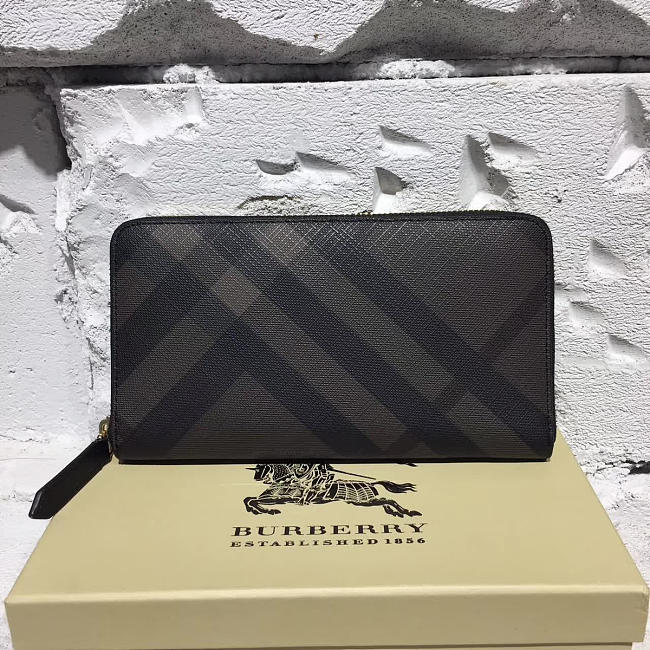 Burberry Wallet 5810 - 1