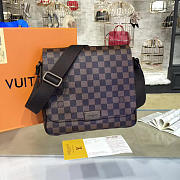 Louis Vuitton DISTRICT 3425 - 1