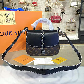 Louis Vuitton Chain-it 3660