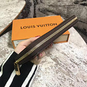 Louis Vuitton Zippy Wallet - 5