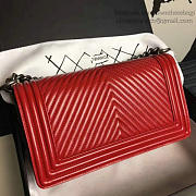 Top Chanel Medium Chevron Lambskin Boy Bag Red A13043 VS08698 - 5