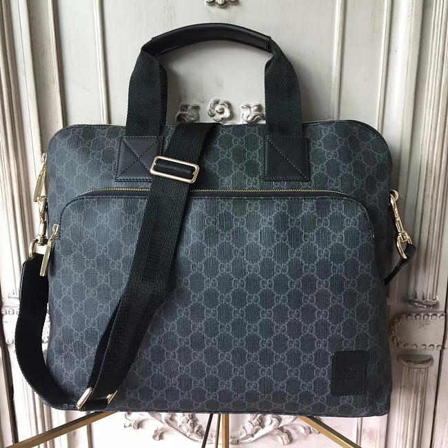 Gucci Shoulder Bag 2462 - 1