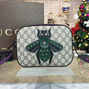 Gucci gg supreme bee shoulder bag 2226 - 1