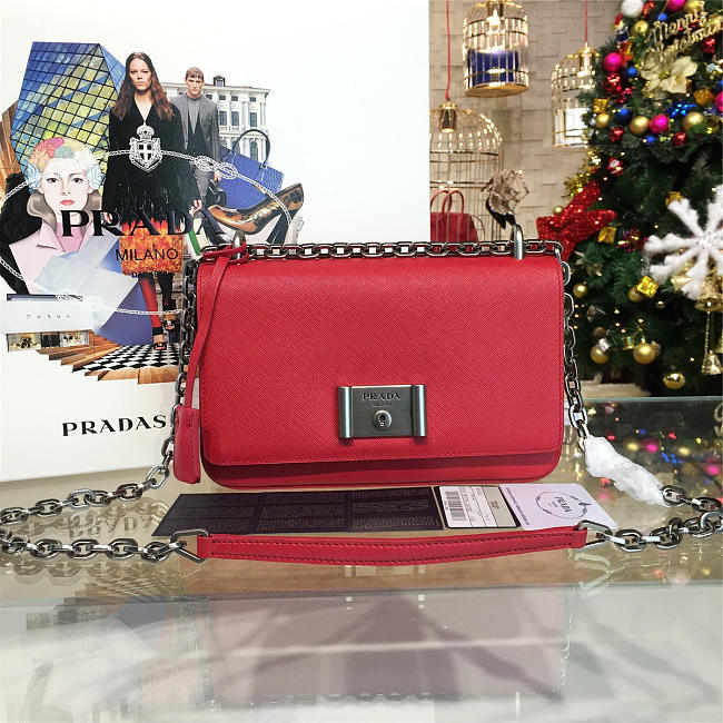 PRADA METAL CLOSURE 3923 - 1