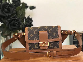 Louis Vuitton BUM BAG M44395