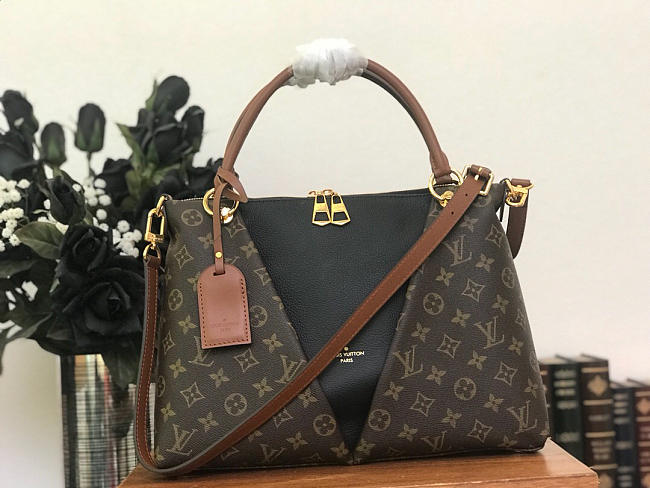 Louis Vuitton V TOTE MM M43948 - 1