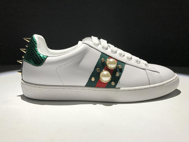 Gucci Ace studded leather sneaker - 1