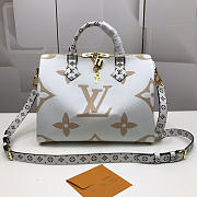 Louis Vuitton SPEEDY BANDOULIÈRE 30 M44572 Creme  - 2