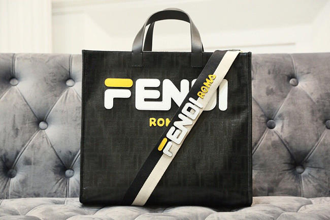 2019Fendi FF shopping bag black - 1