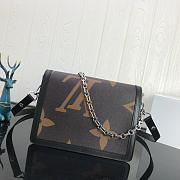 Louis Vuitton Dauphine Handbag  - 6