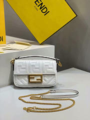 2019 Fendi bag BAGUETTE white - 3