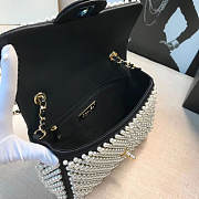 Chanel Flap bag with Imitation Pearls - 6