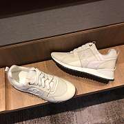 Louis Vuitton Sneakers White - 3