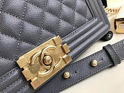 Chanel 25cm Caviar Grey leather Boy bag Gold Hardware - 6