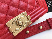 Chanel 25cm Caviar Red leather Boy bag Gold Hardware - 5