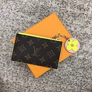 Louis Vuitton Zipper Clip - 3