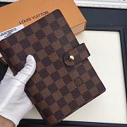 LV MEDIUM RING AGENDA COVER R20105 - 6